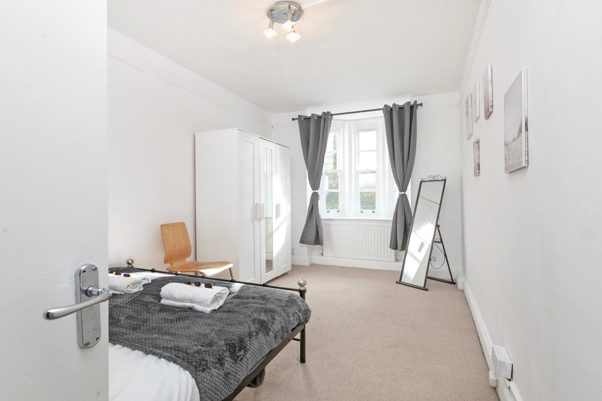 Beautiful 3 Bedroom Flat In Scott Ellis Gardens ลอนดอน ภายนอก รูปภาพ